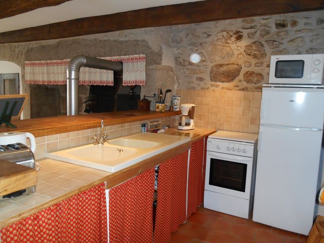 Meublé Pabiot -la Glycine, Saint-Merd-la-Breuille - photo 10