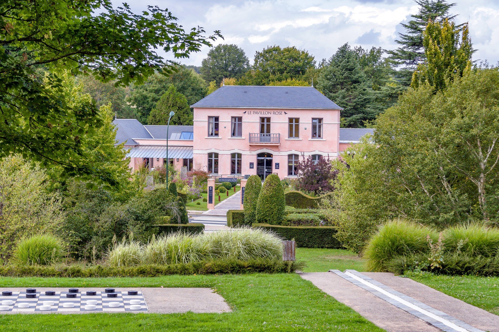 La Roche-Posay, Cité Médiévale et Station Thermale — photo 2