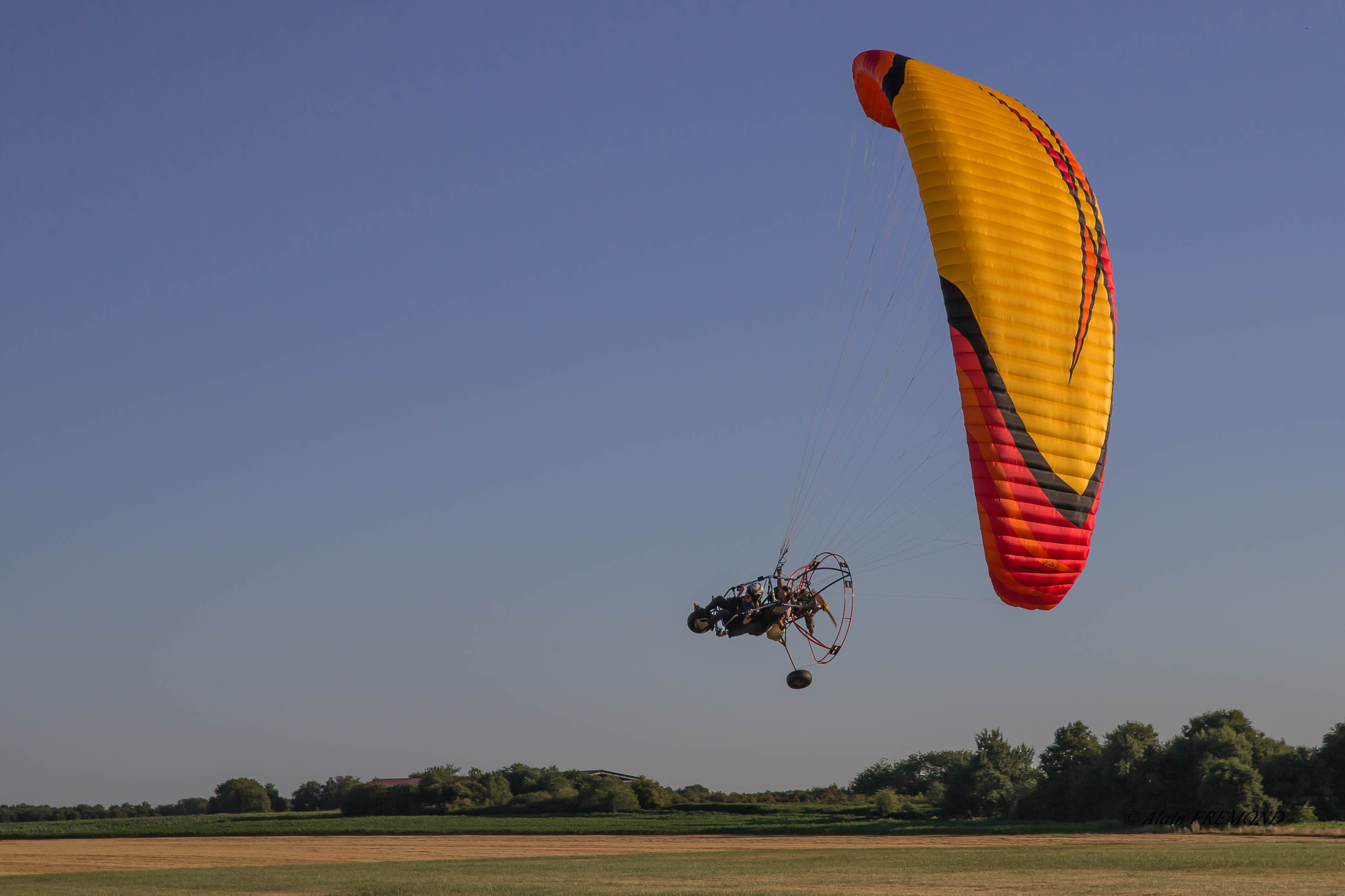 Plaine envol, école de paramoteur