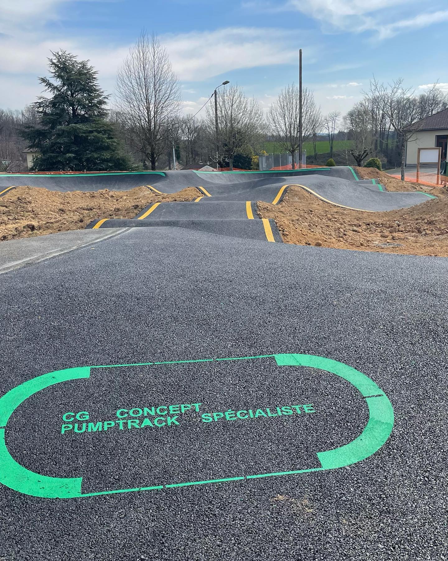 Pumptrack goudronnée de Champnétery, Champnétery - photo 4
