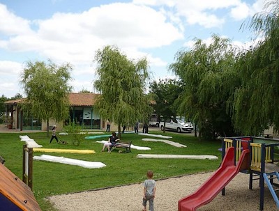 Mini-Golf de Pescalis et aire de jeux