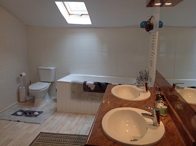 Chambre d'hôtes "Wisteria House - La Maison des Glycines", Chanteloup - photo 9