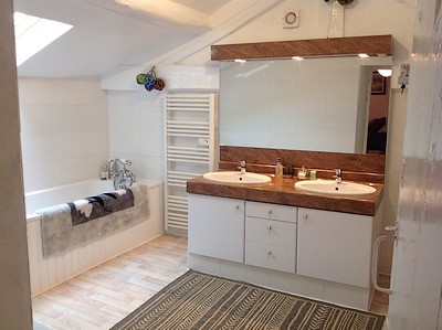 Chambre d'hôtes "Wisteria House - La Maison des Glycines", Chanteloup - photo 7