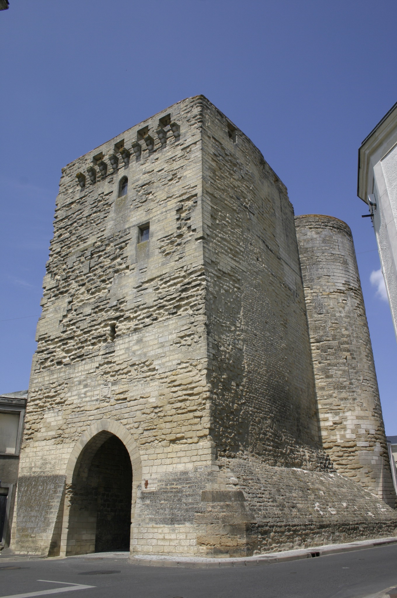 Tour Porte au Prévost, Thouars - photo 2