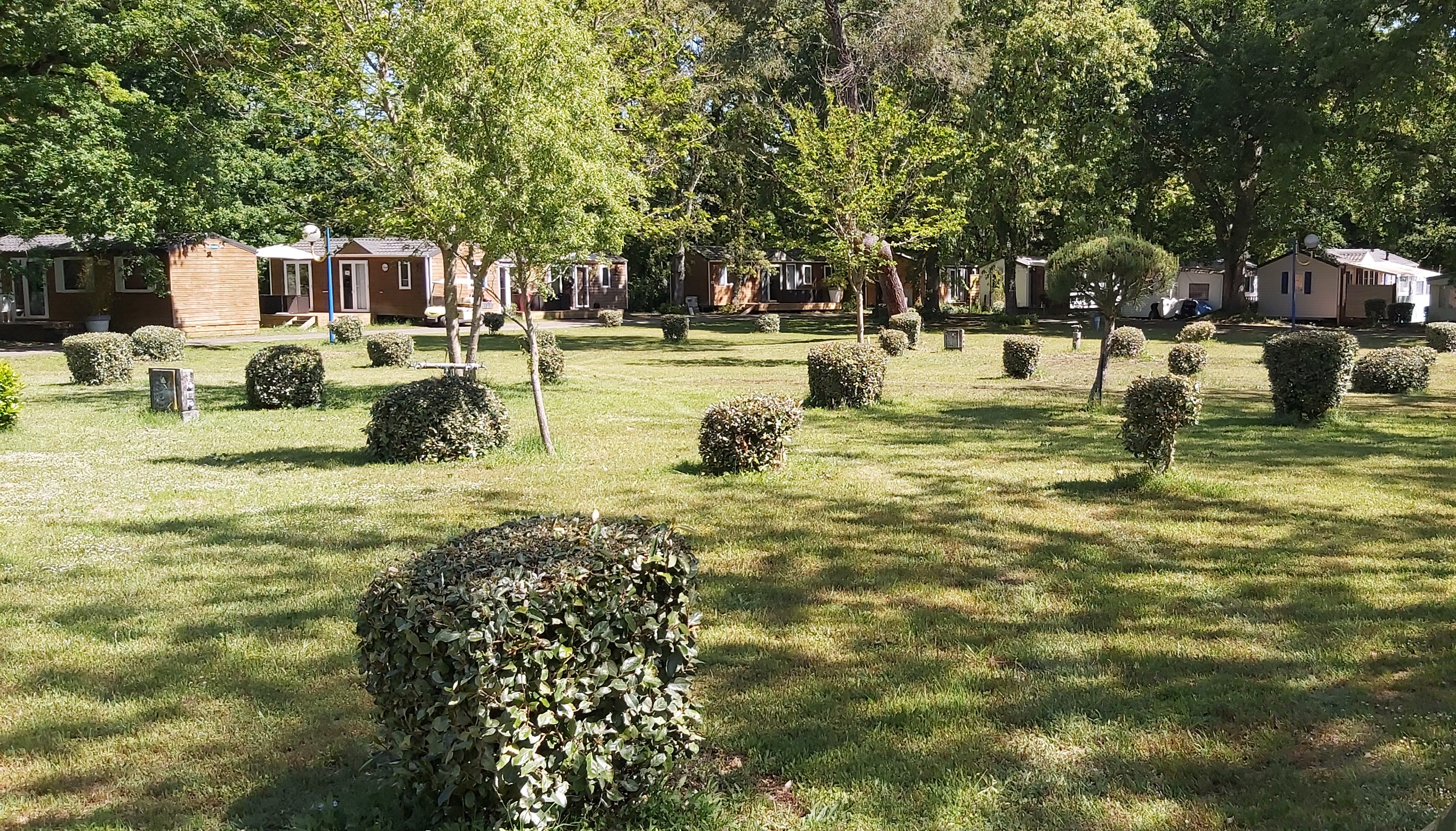 Camping Parc du Val de l'Eyre, Salles - photo 2