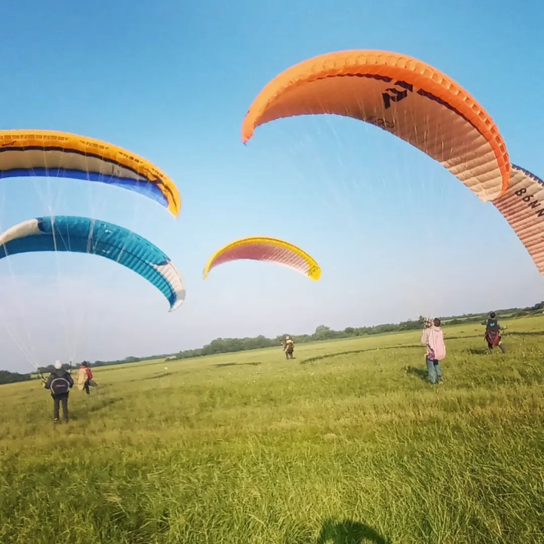 Baptême de l'air en parapente à moteur