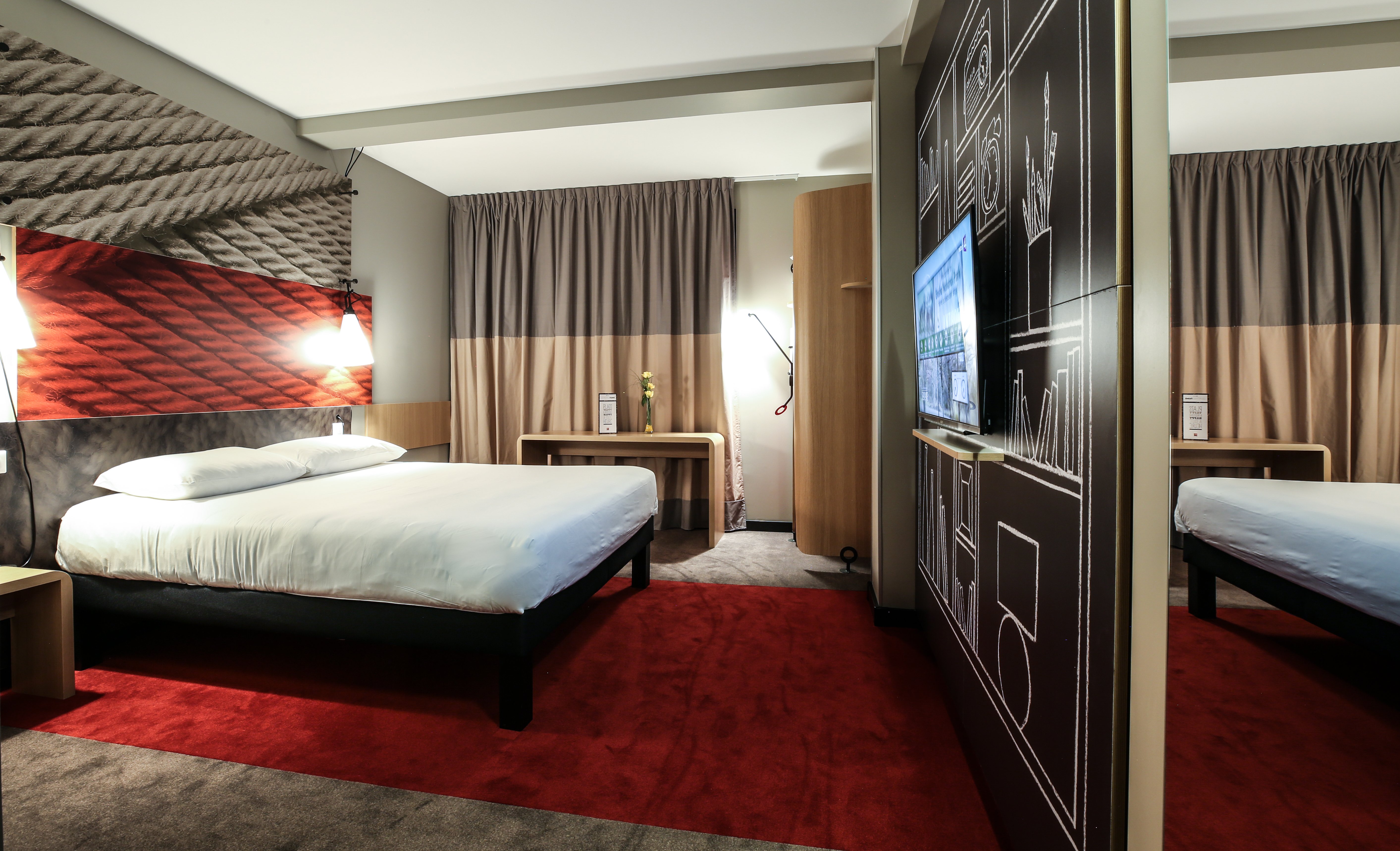 IBIS Niort-Est Mendès-France, Niort - photo 10