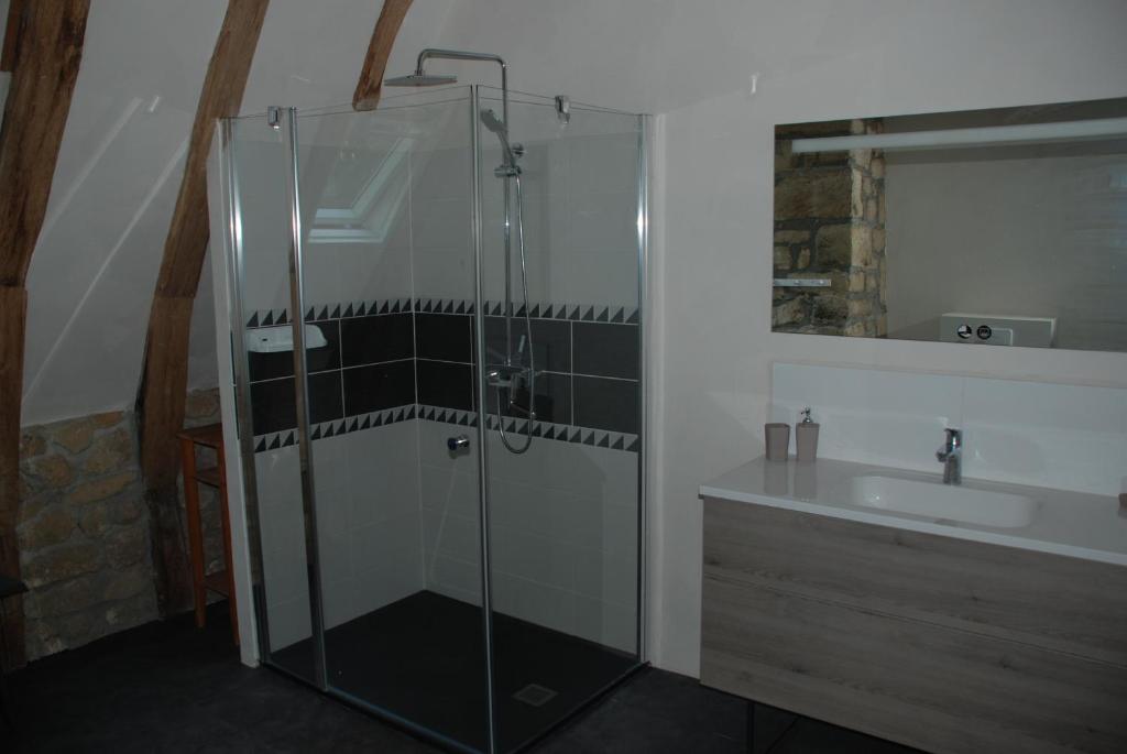 Château Le Bois - La Maison des Serviteurs, Saint-Julien-aux-Bois - photo 4