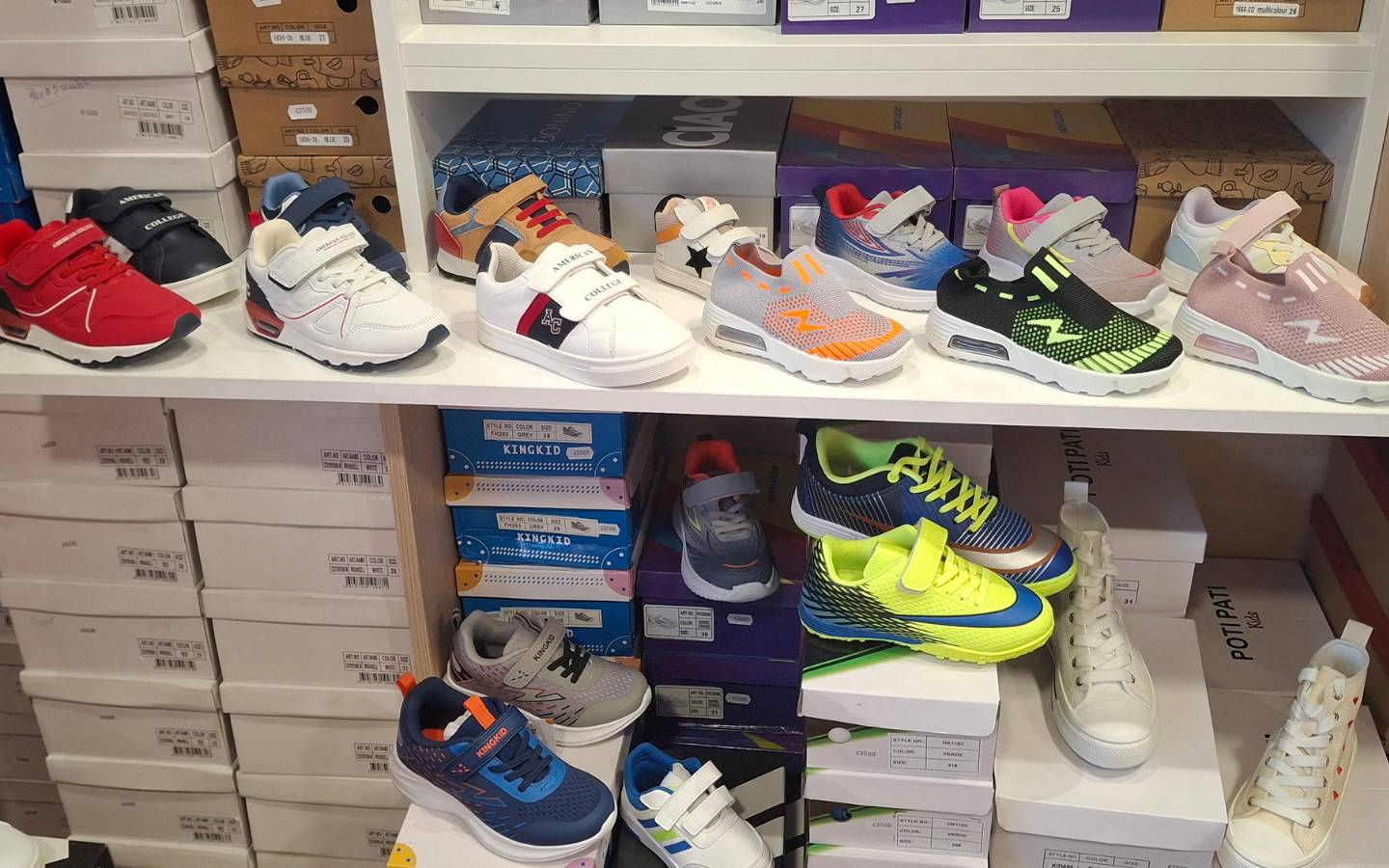 Asapatilha, magasin de baskets et chaussures — photo 2
