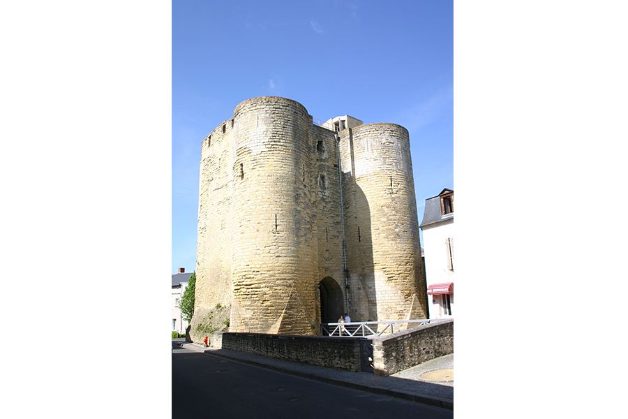 Tour Porte au Prévost