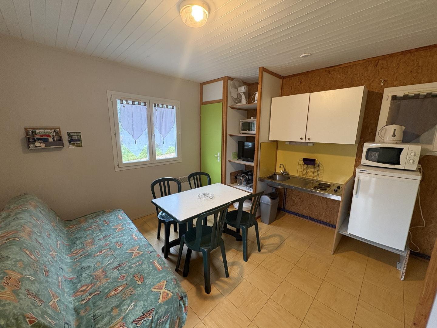 CHALET N° 1 PLAN D'EAU DE LA ROUSSILLE, Châtelus-Malvaleix - photo 4