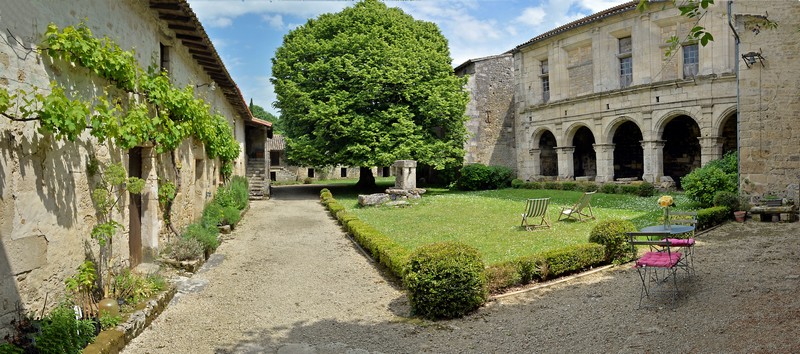 Le Prieuré Saint-Barthélémy, Azay-le-Brûlé - photo 5