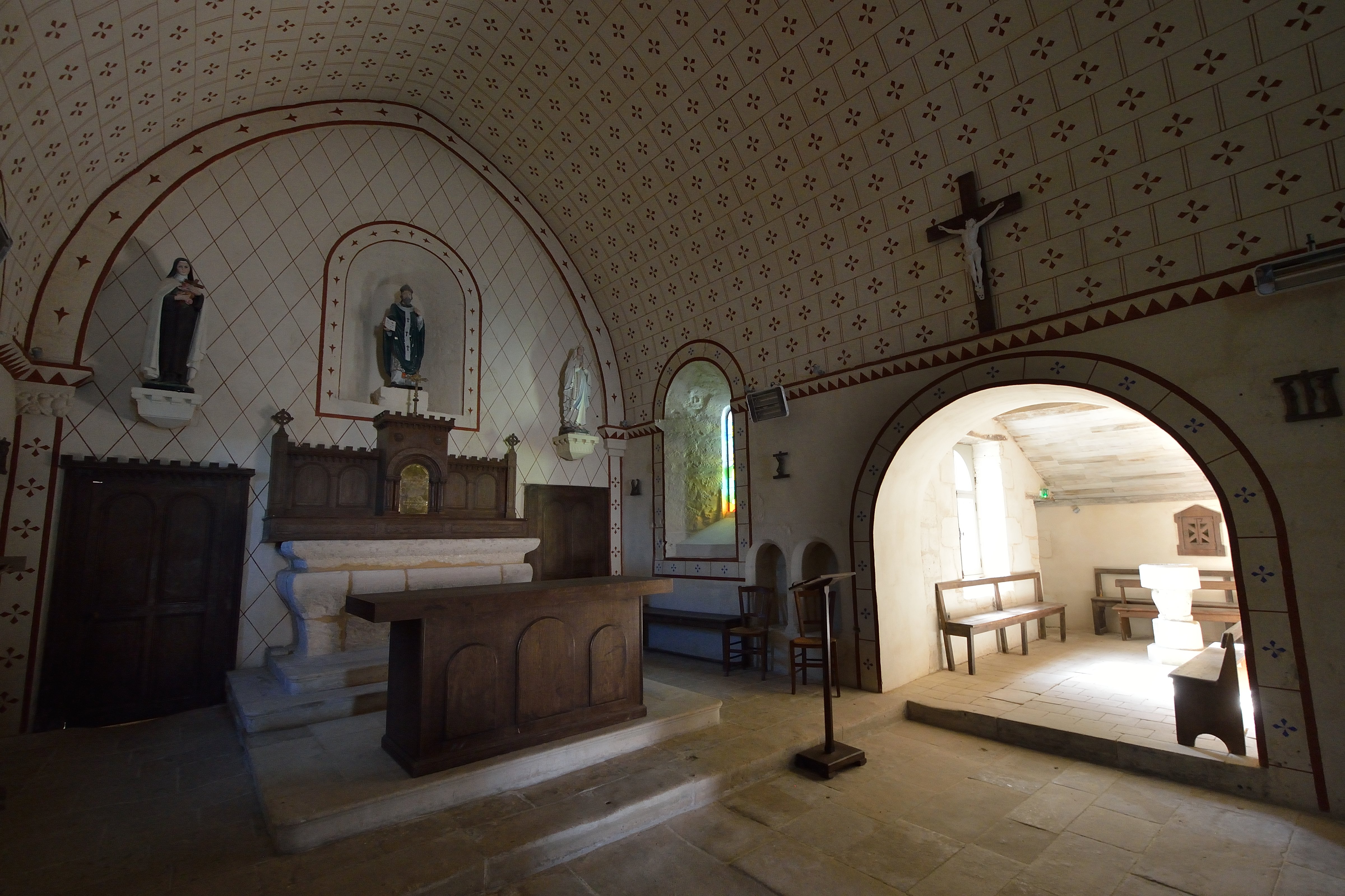 Église Saint-Hilaire de Salles-en-Toulon, Valdivienne - photo 2