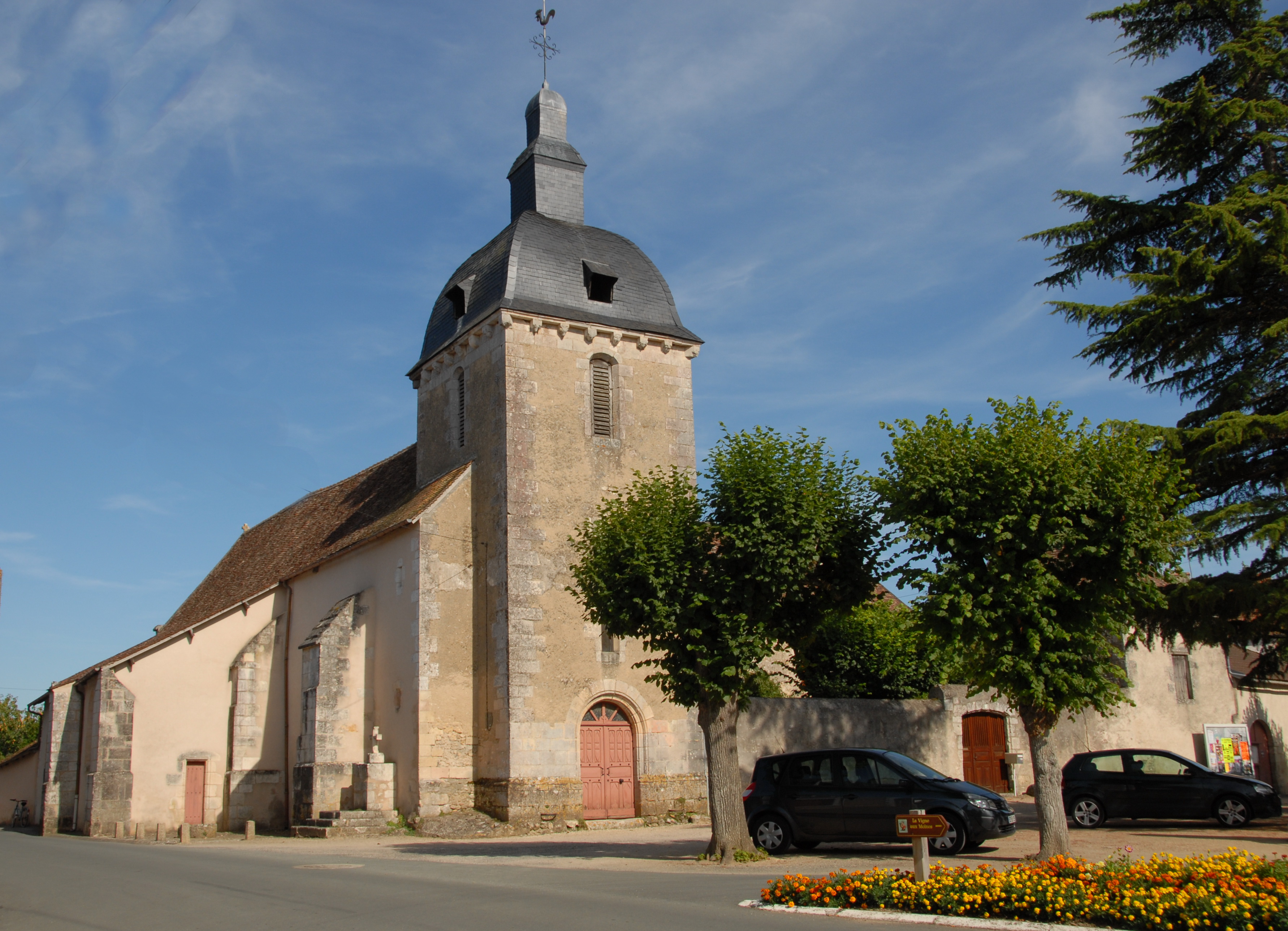 Église Saint-Hilaire et presbytère