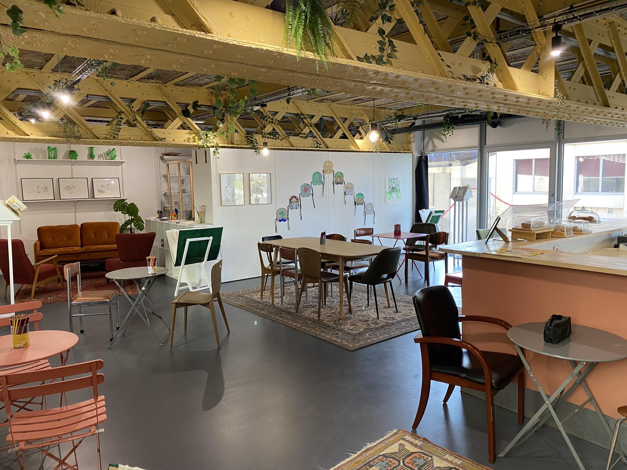 Moon Creative Workspace