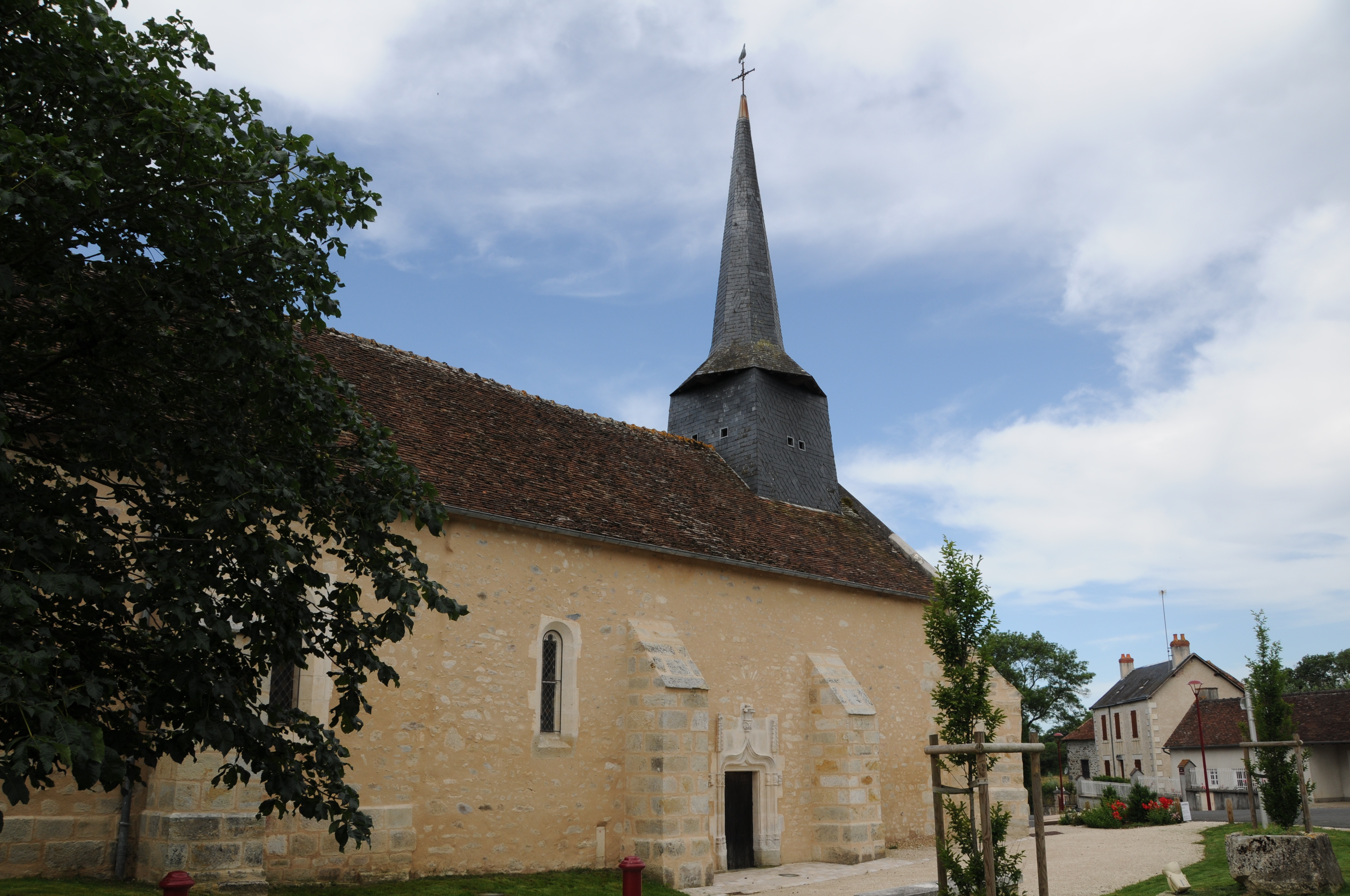 Église Saint-Pierre-et-Saint-Paul, Coulonges - photo 4