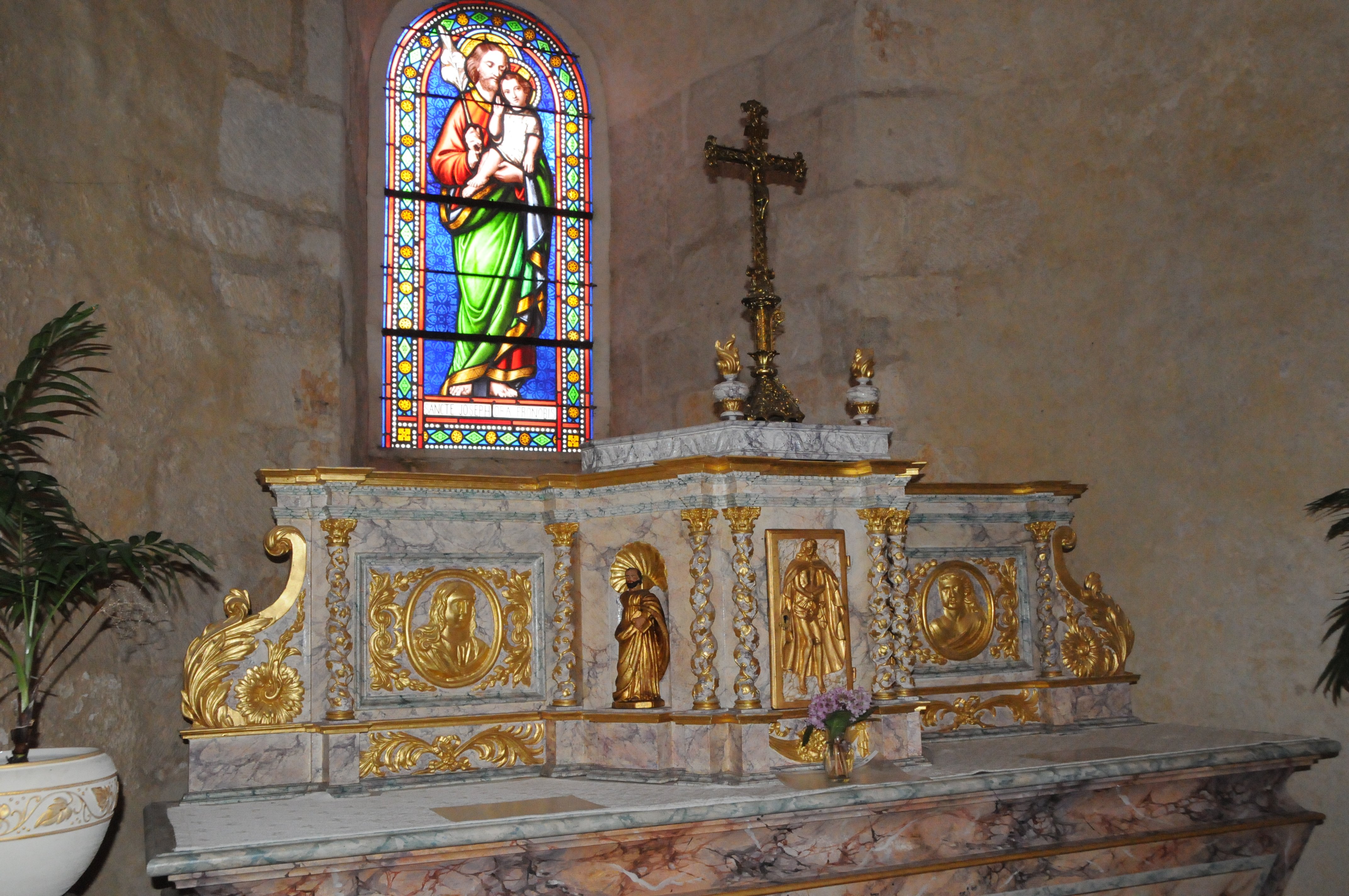 Église Saint-Pierre d'Usson, Usson-du-Poitou - photo 2