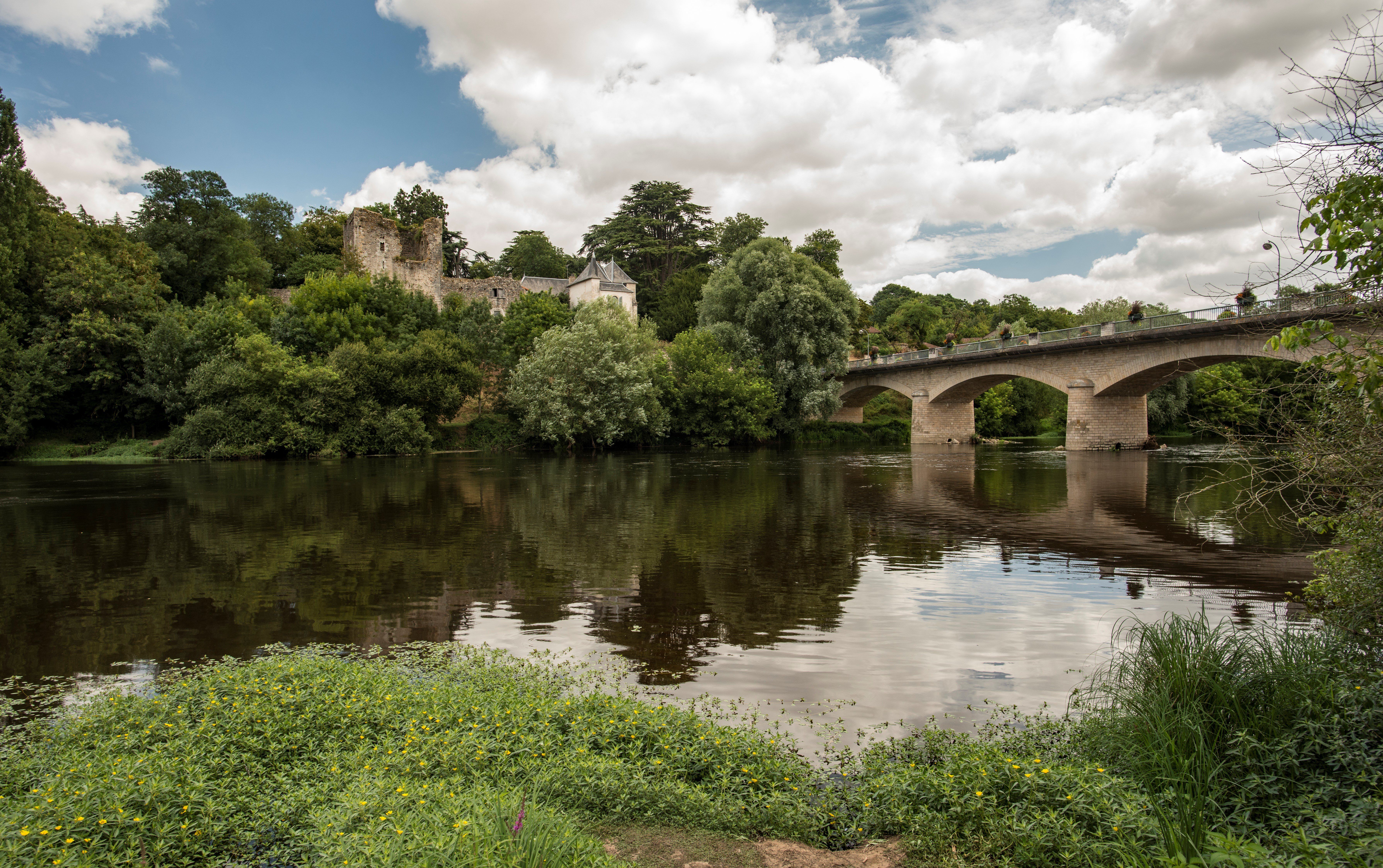 Tour au Cognum, Civaux