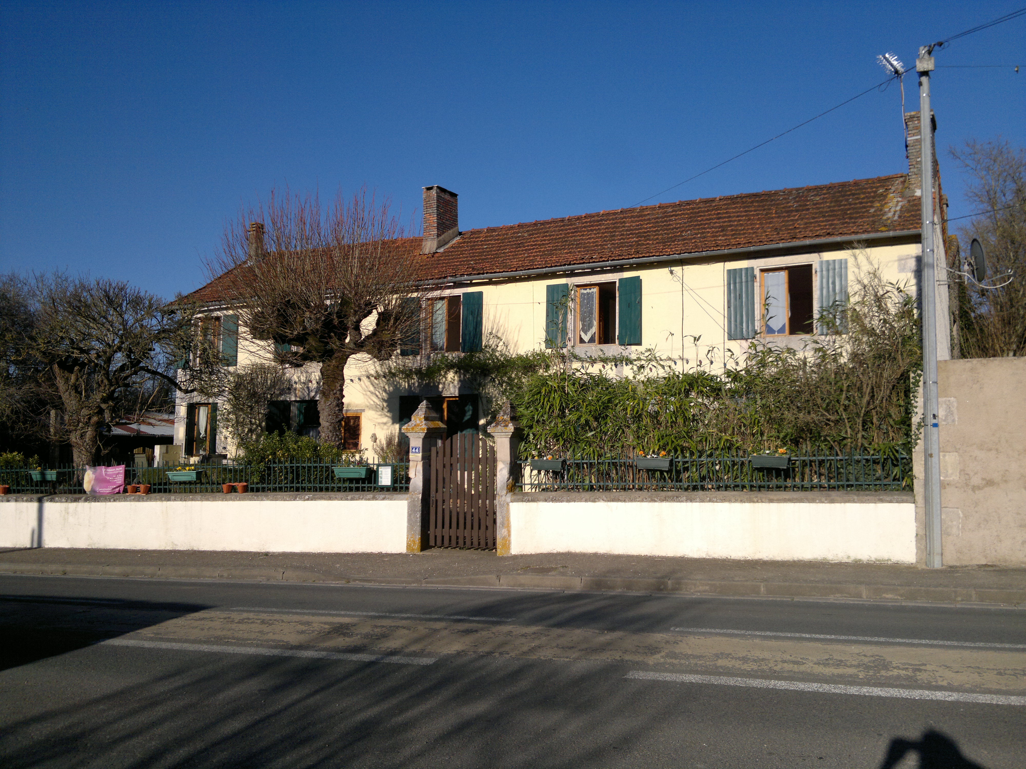 La Maison Jaune, Bouresse - photo 8