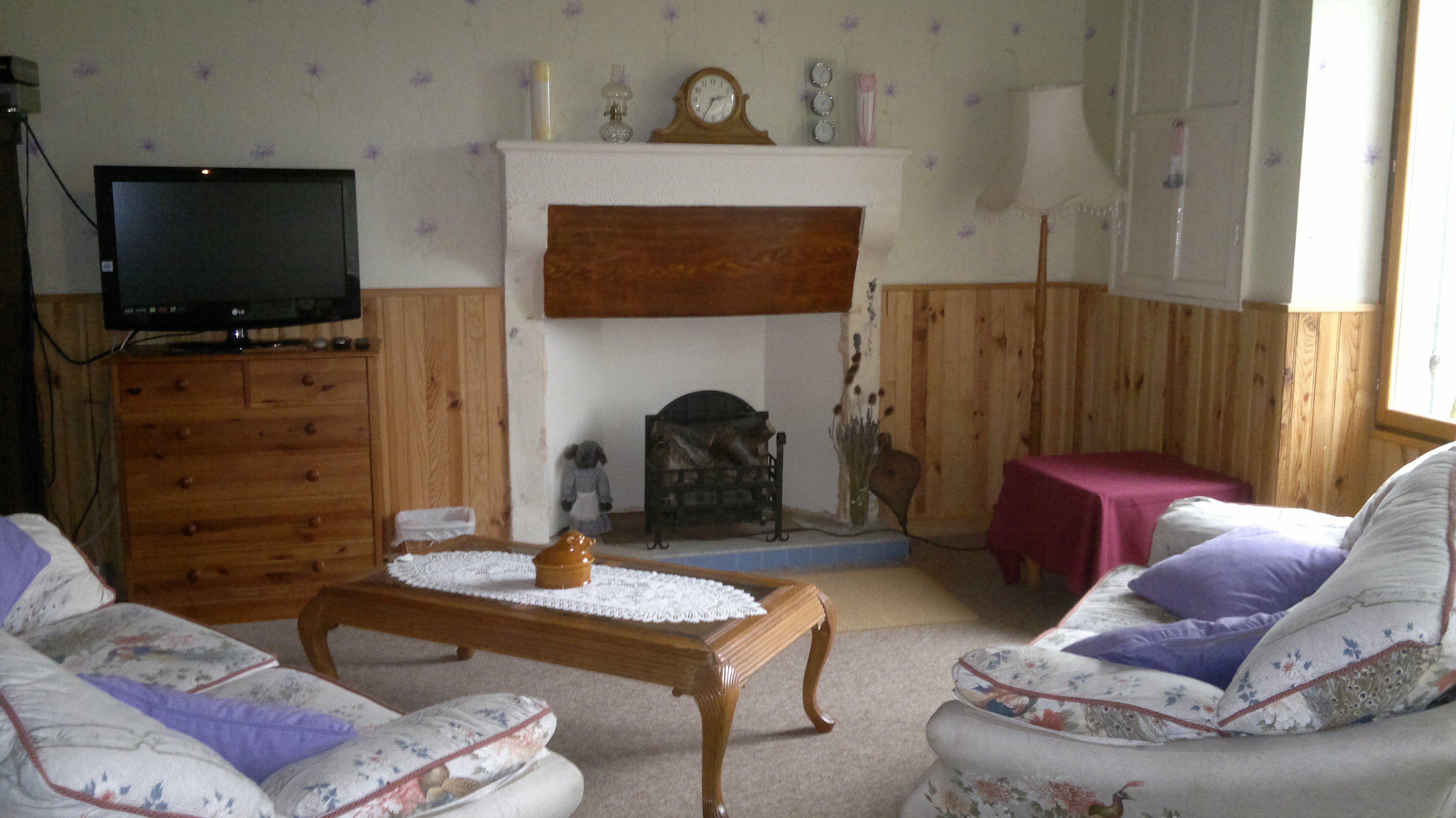 La Maison Jaune, Bouresse - photo 2