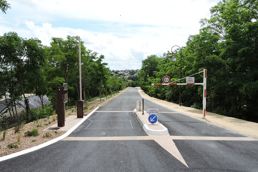 Aire de camping-cars - Thouars, Thouars - photo 2