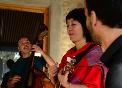 Trio-Sazón, chansons sud-américaines