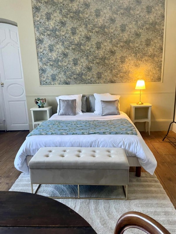 Grande Maison de Famille - Domaine la Gourre, Lédat