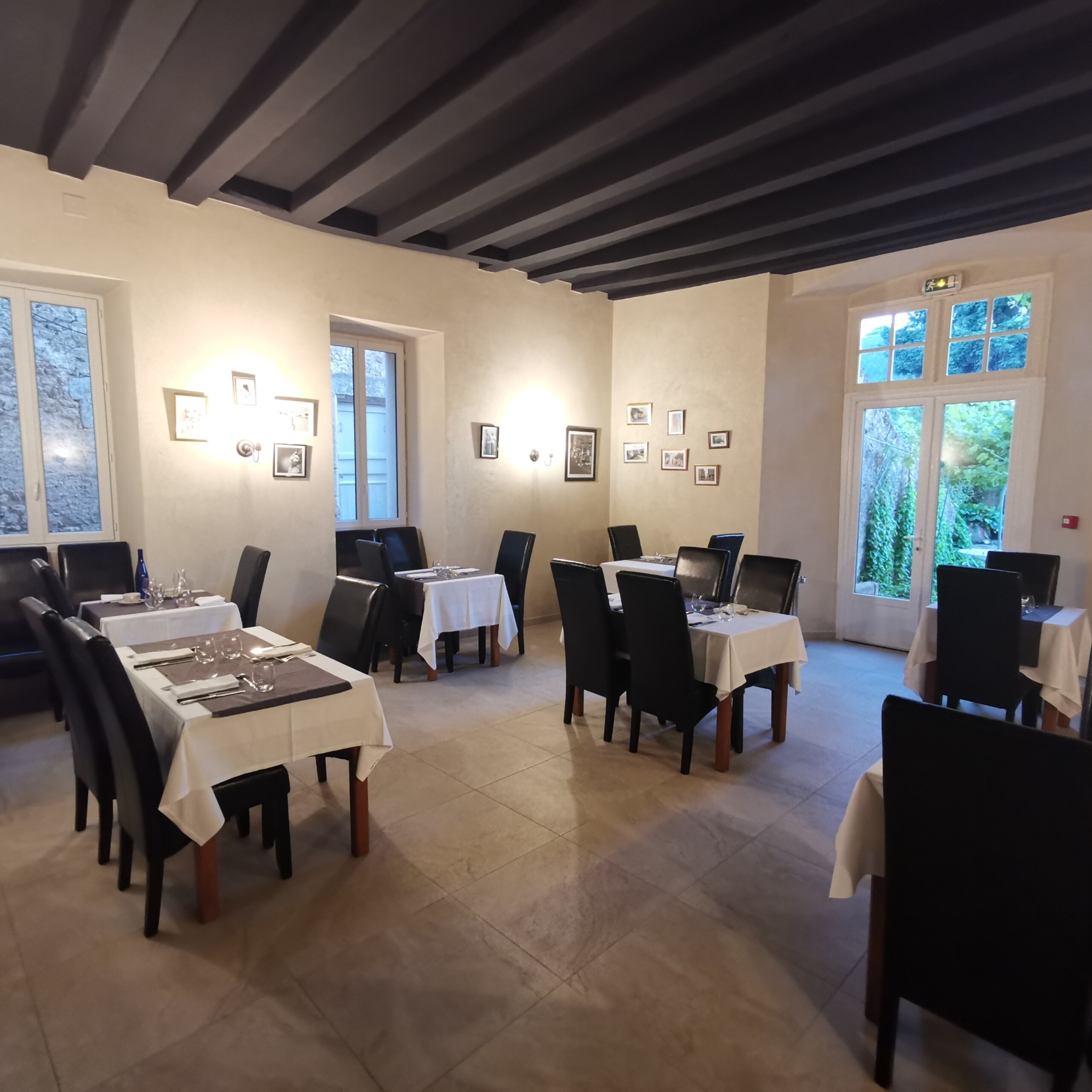 Hôtel-Restaurant Le Relais du Chapeau Rouge, Saint-Loup-Lamairé - photo 9