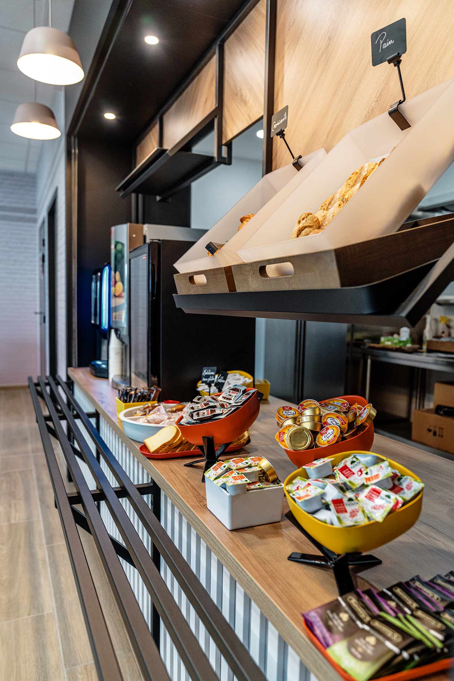 Hôtel B&B Poitiers Aéroport, Biard