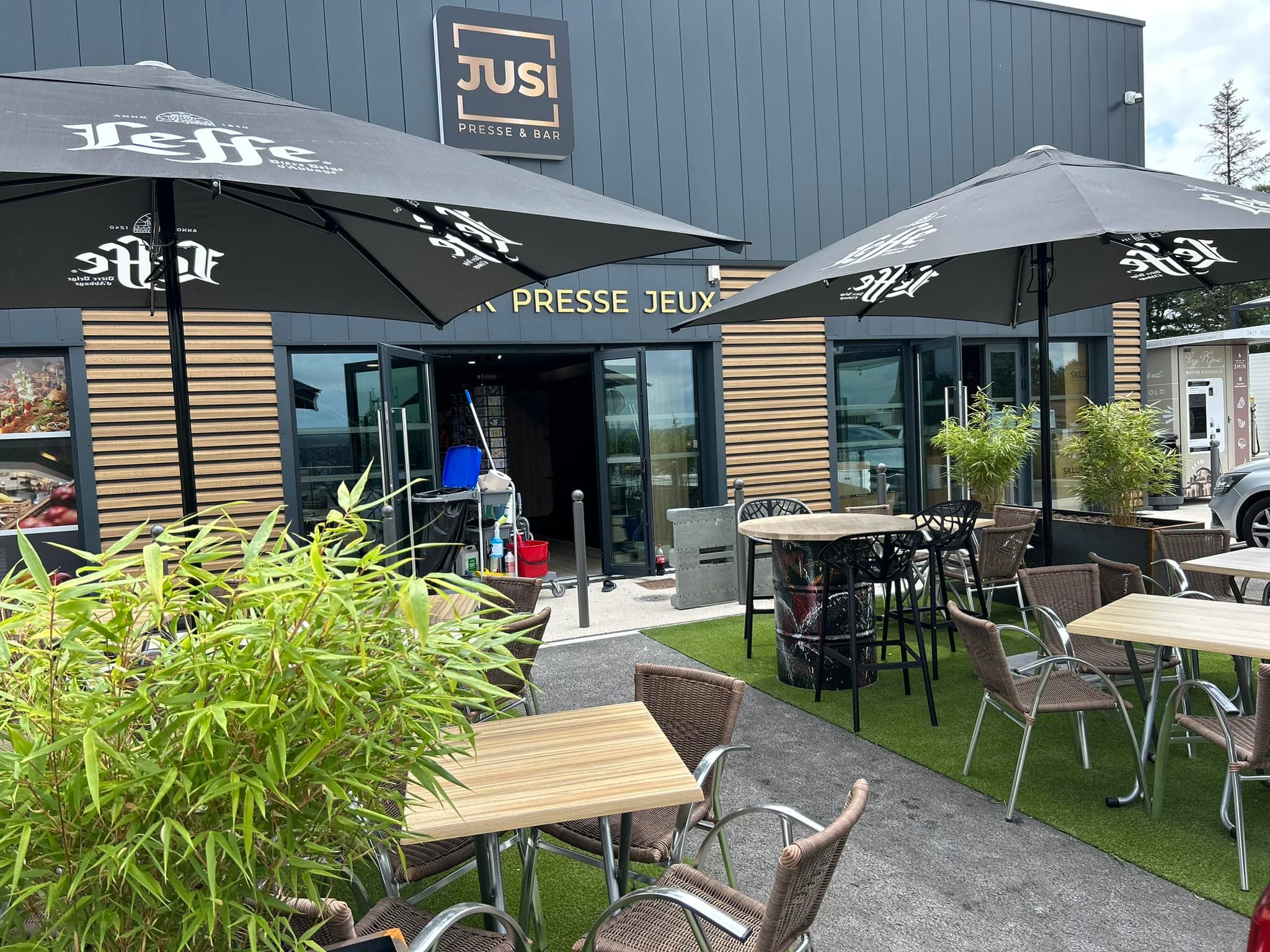 JUSI Presse & Bar, Saint-Hilaire-Bonneval - photo 9