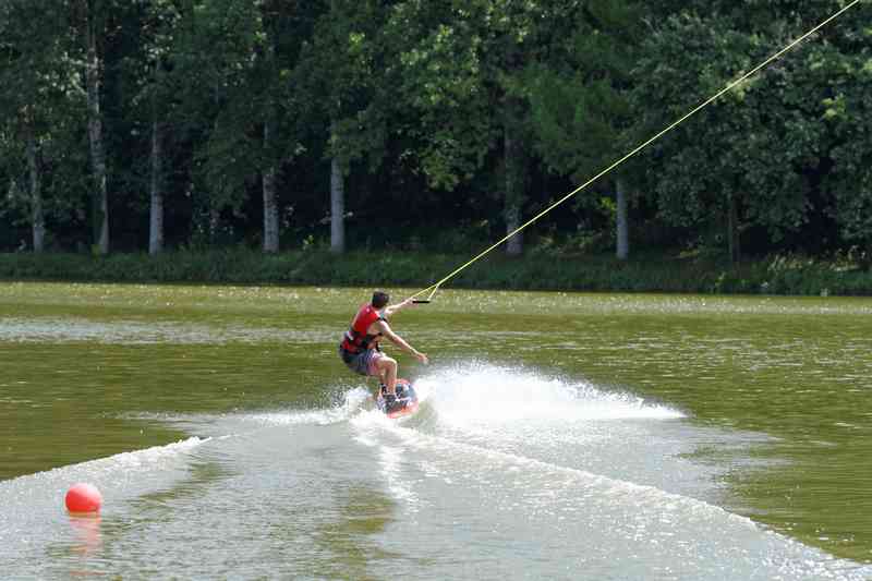 WOOD Wakepark79 - Téléski nautique