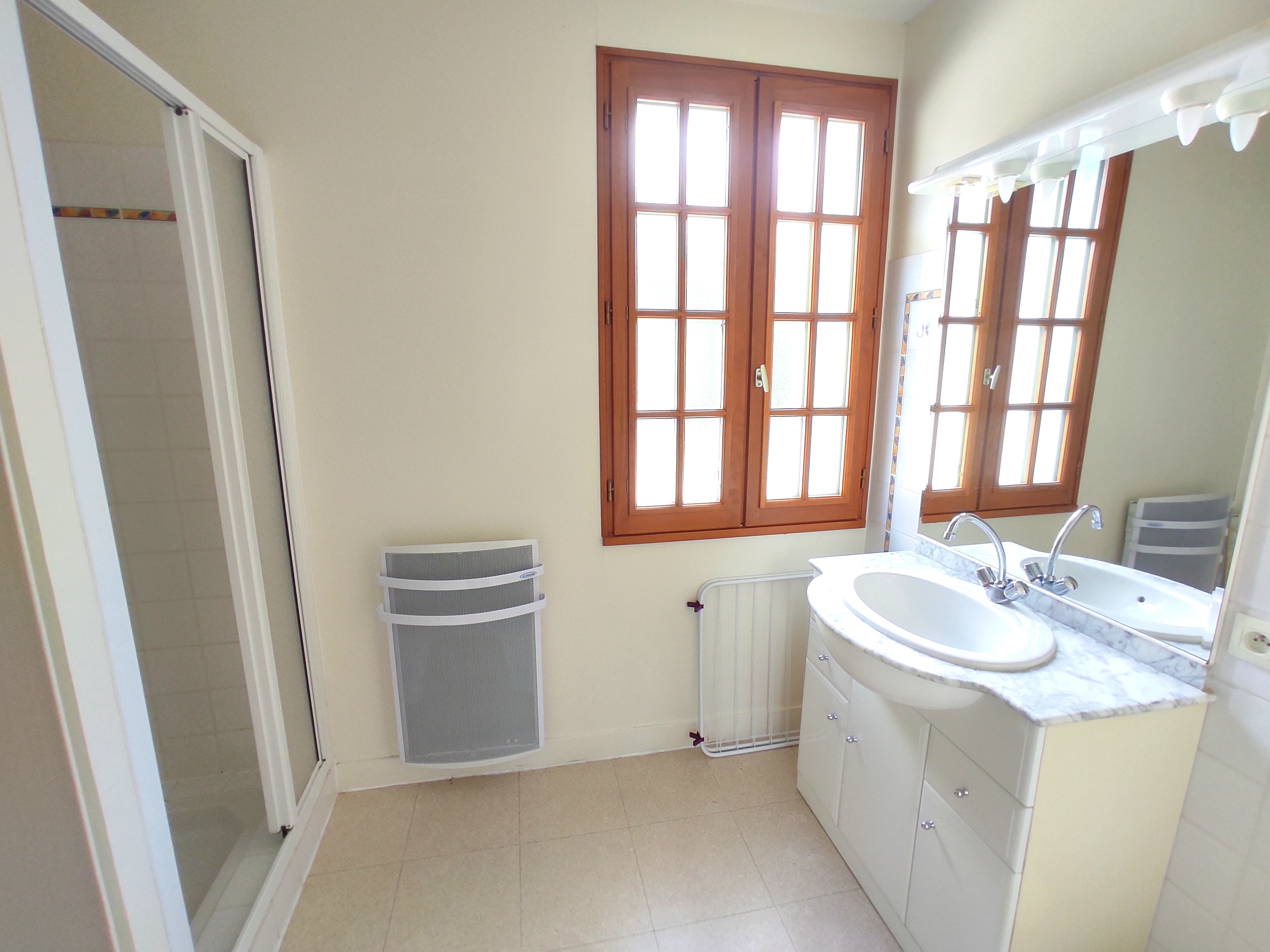 Résidence Quelques fleurs - Appt. n°2 - photo 4