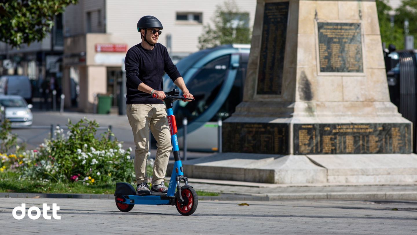 Dott - Opérateur de trottinettes électriques en libre-service — photo 3