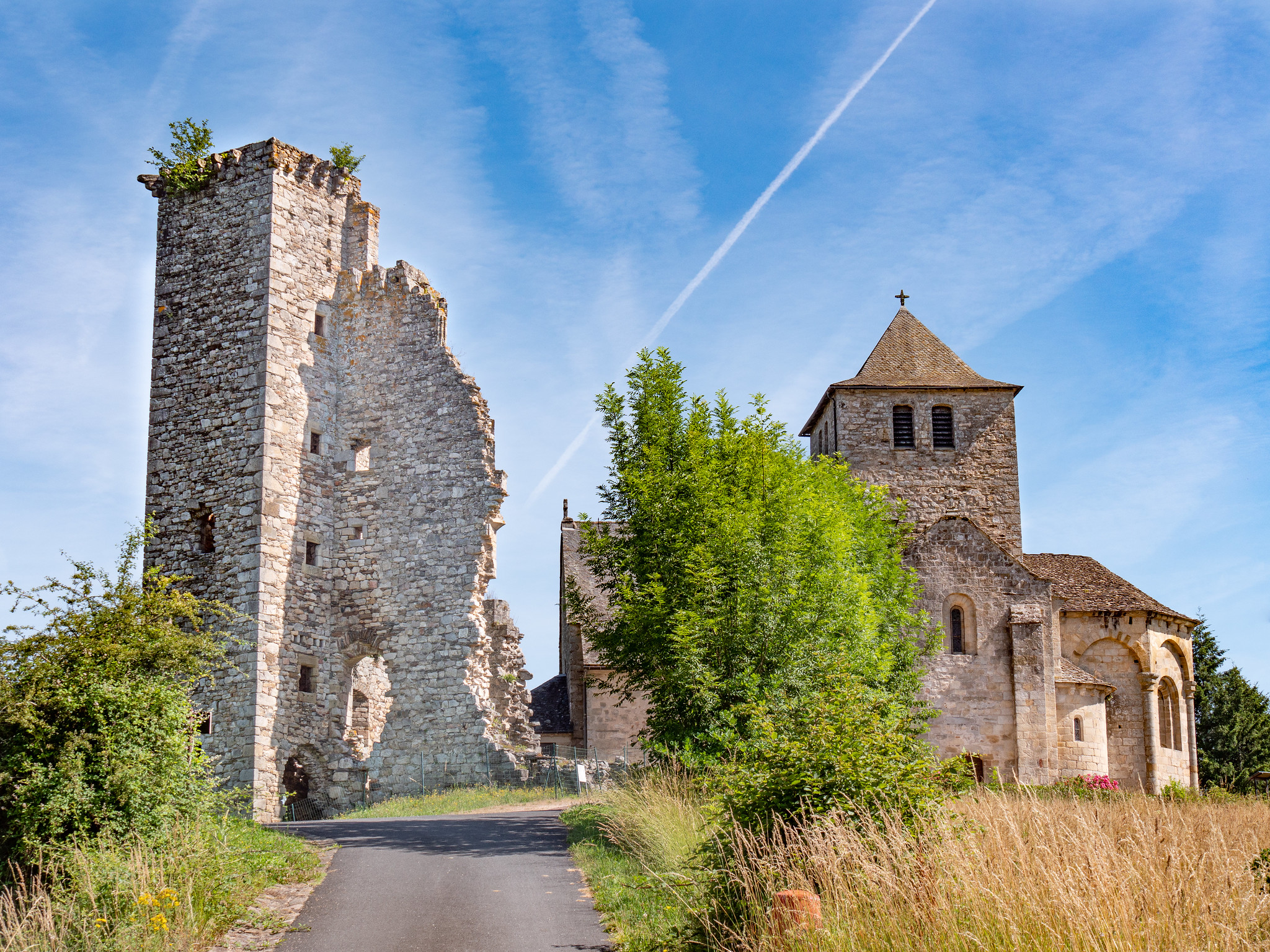Ruines du château de la Chapoulie, Cornil - photo 3