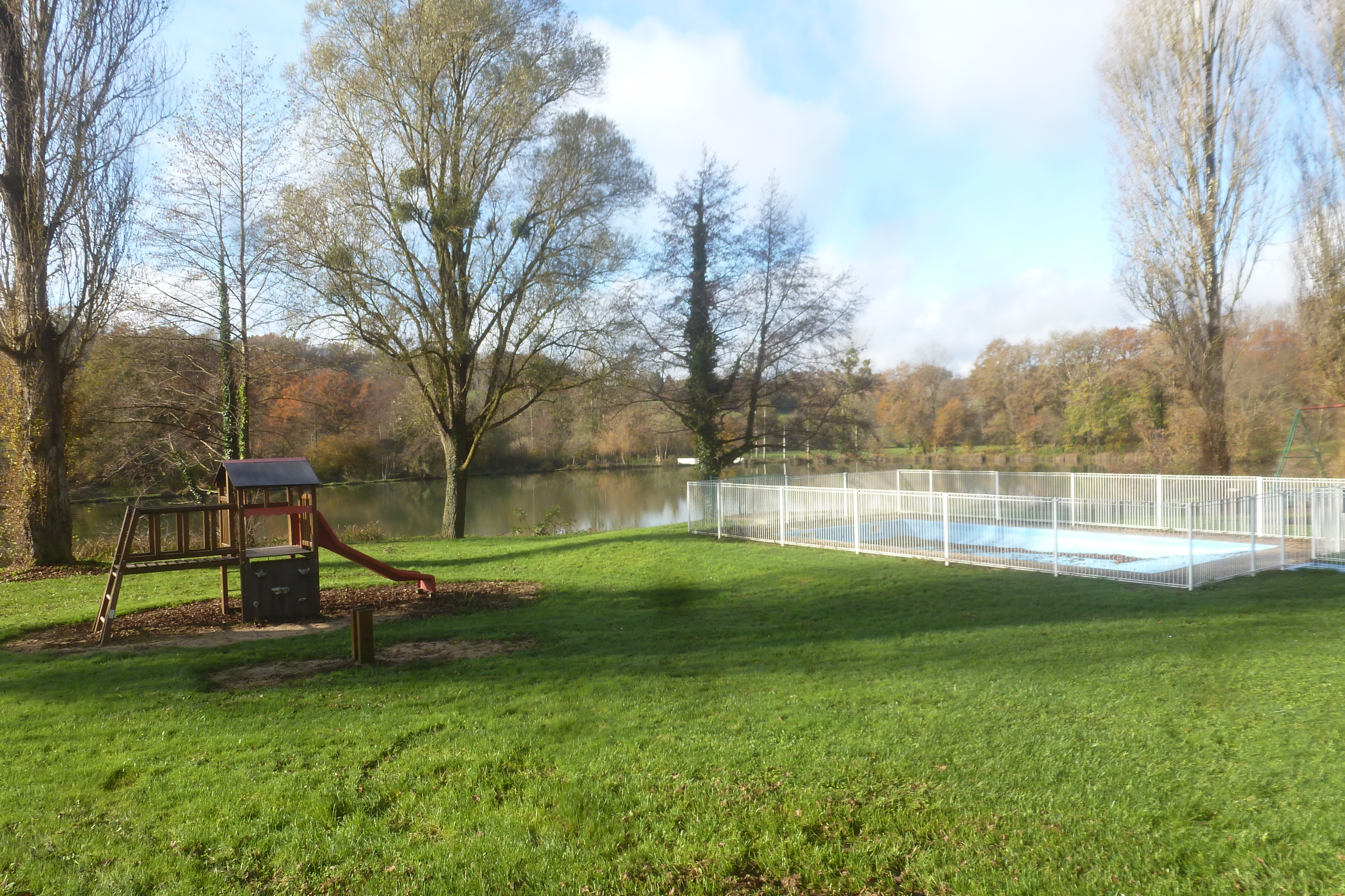 Aire naturelle de Persac - photo 2