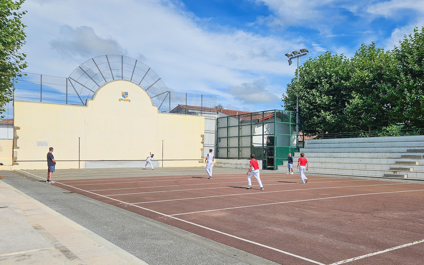 Frontons Saint-Pée-sur-Nivelle — photo 3