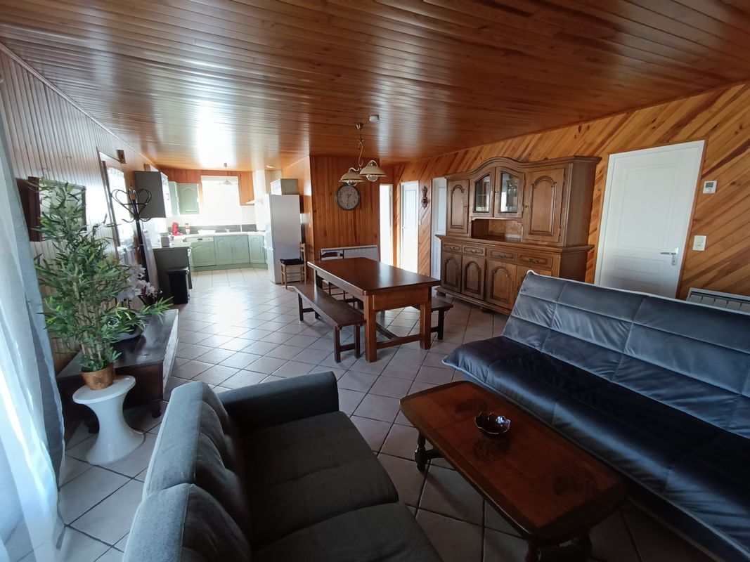 Le Chalet Bleu, Merlines