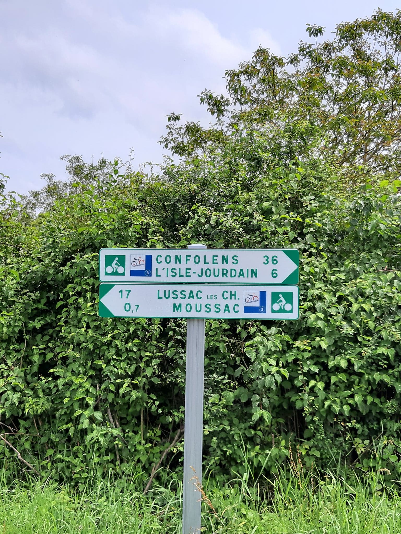 Camping du Moulin Chauvet, Moussac - photo 10