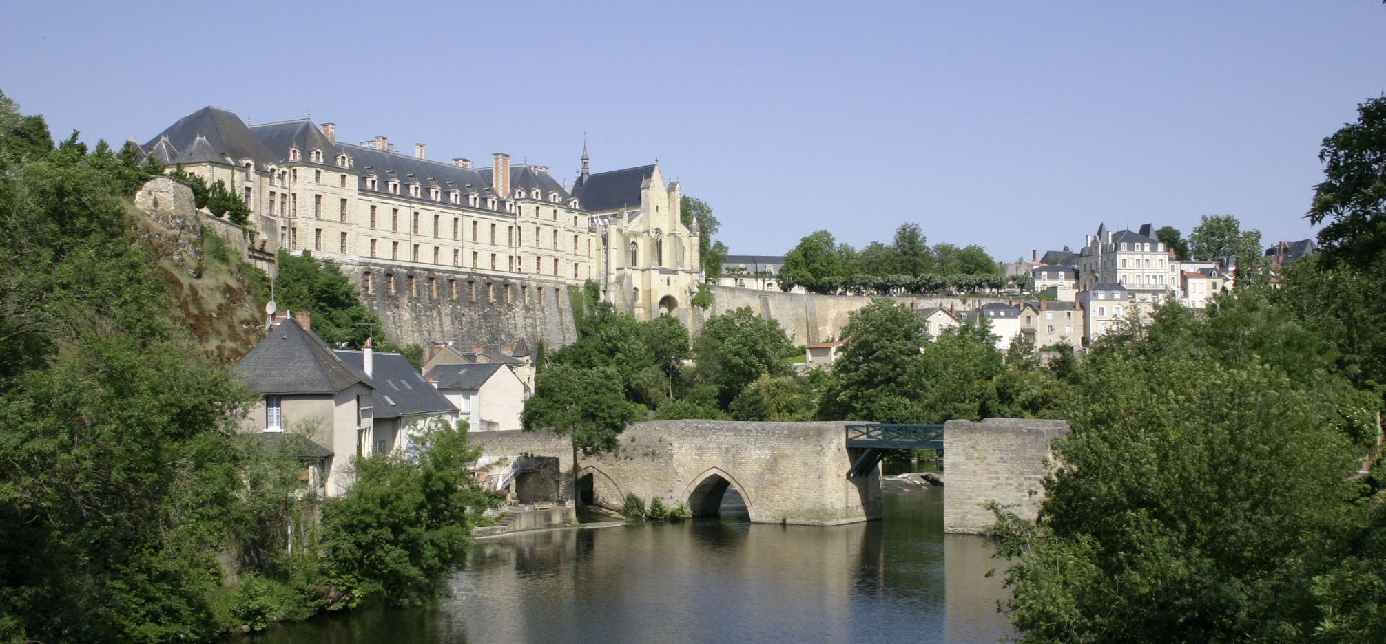 Les sentiers du thouarsais "Thouars"