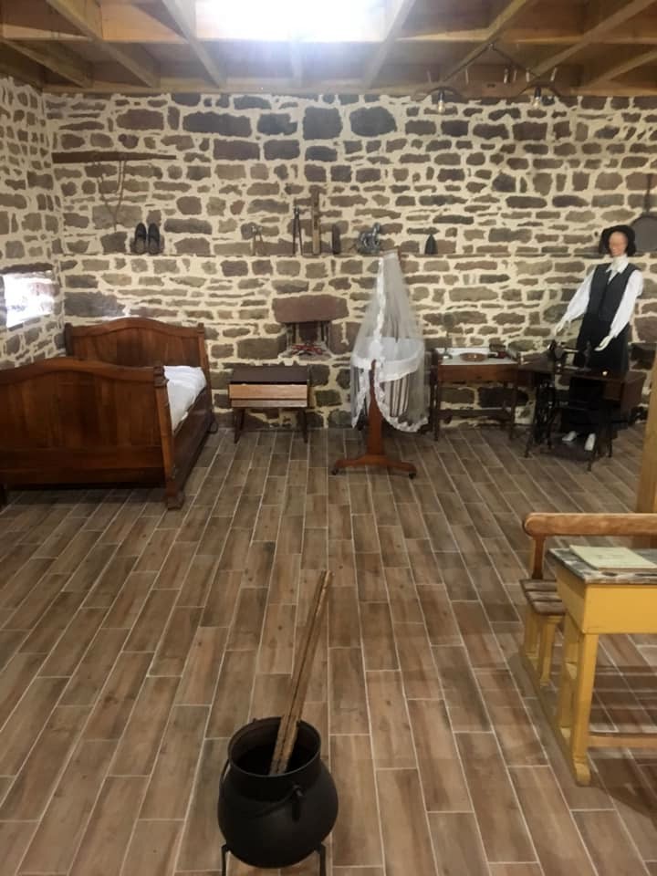 La Ferme de Brossard - Ecomusée de la Châtaigne et de la Vannerie, Lanteuil