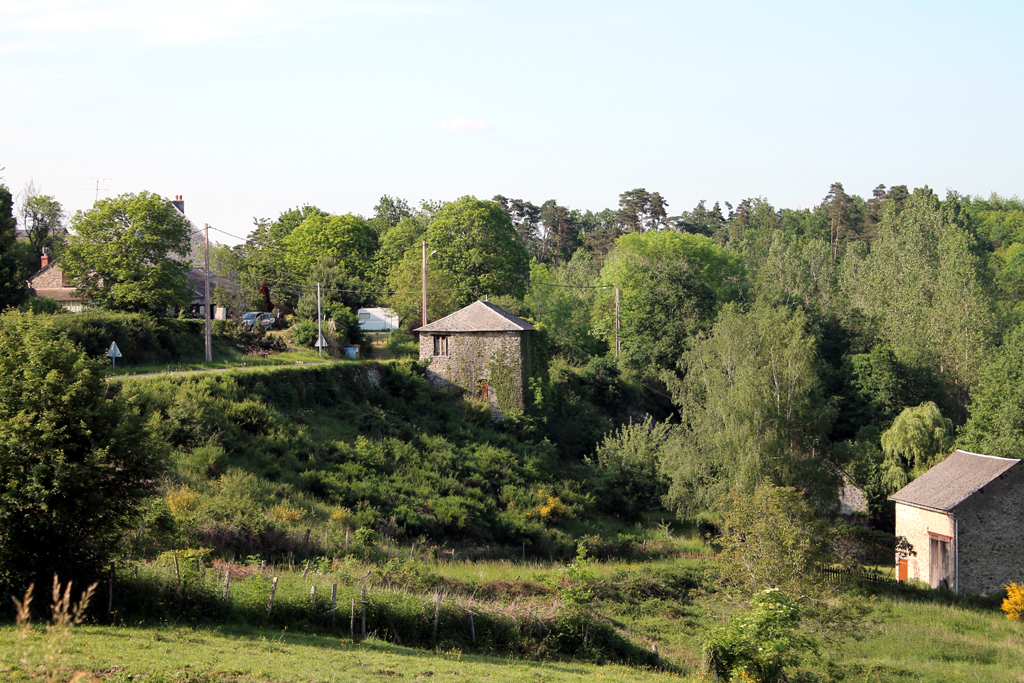 Circuit pédestre n°8 du Mas à la Cazine, Saint-Léger-Bridereix
