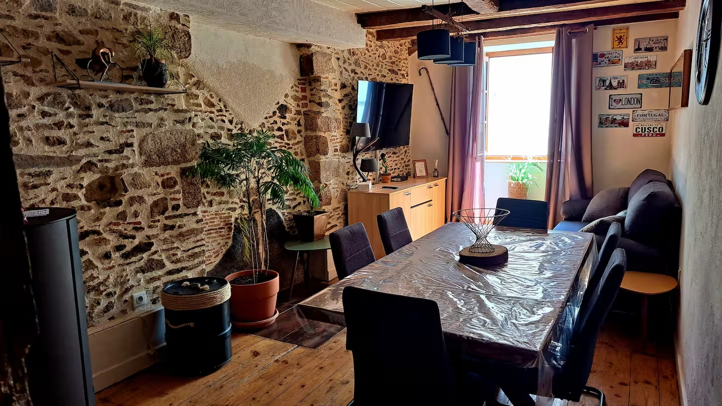 Maison Atypique Médiévale