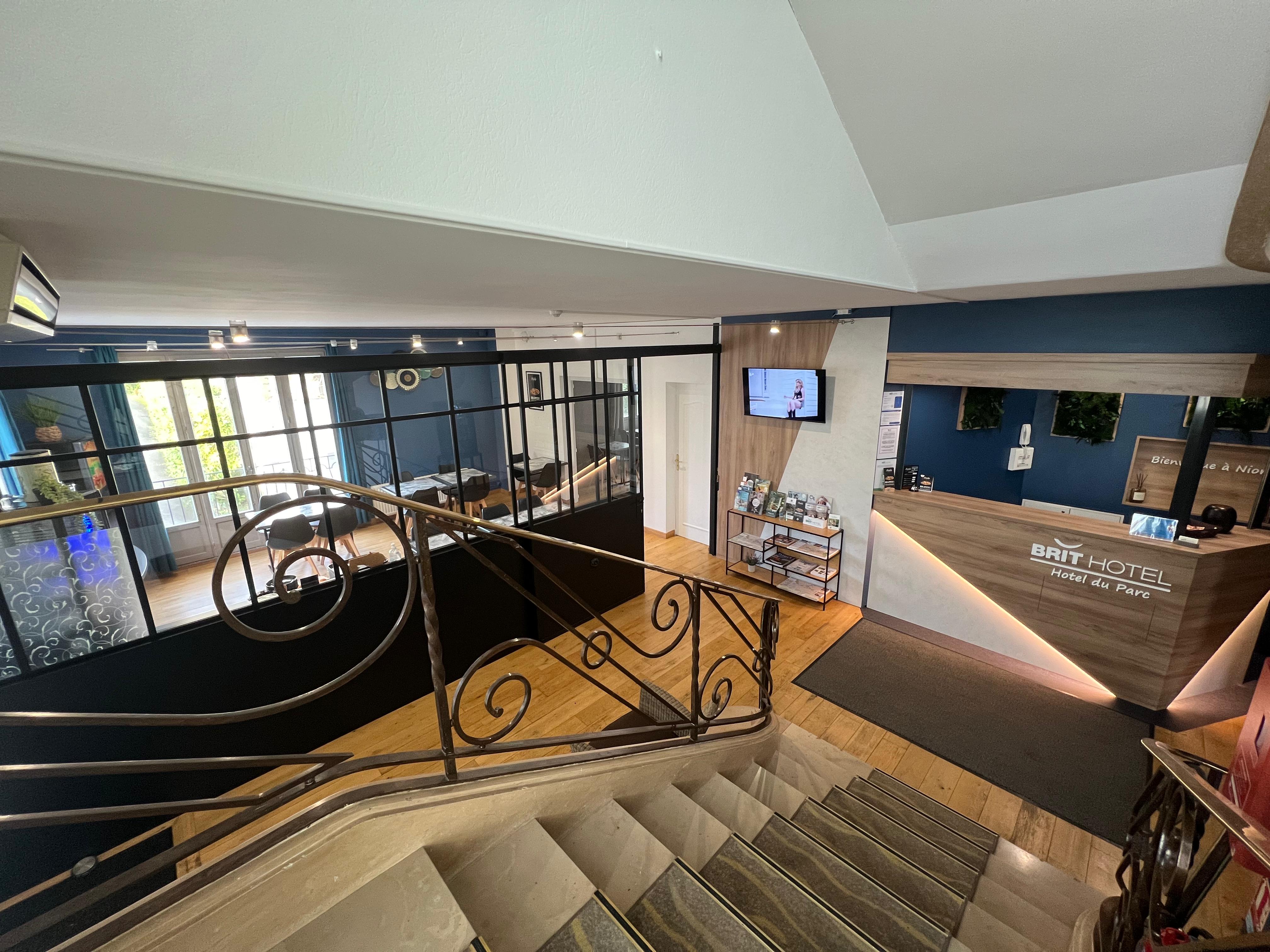 Brit Hôtel du Parc Niort Niort centre - photo 2