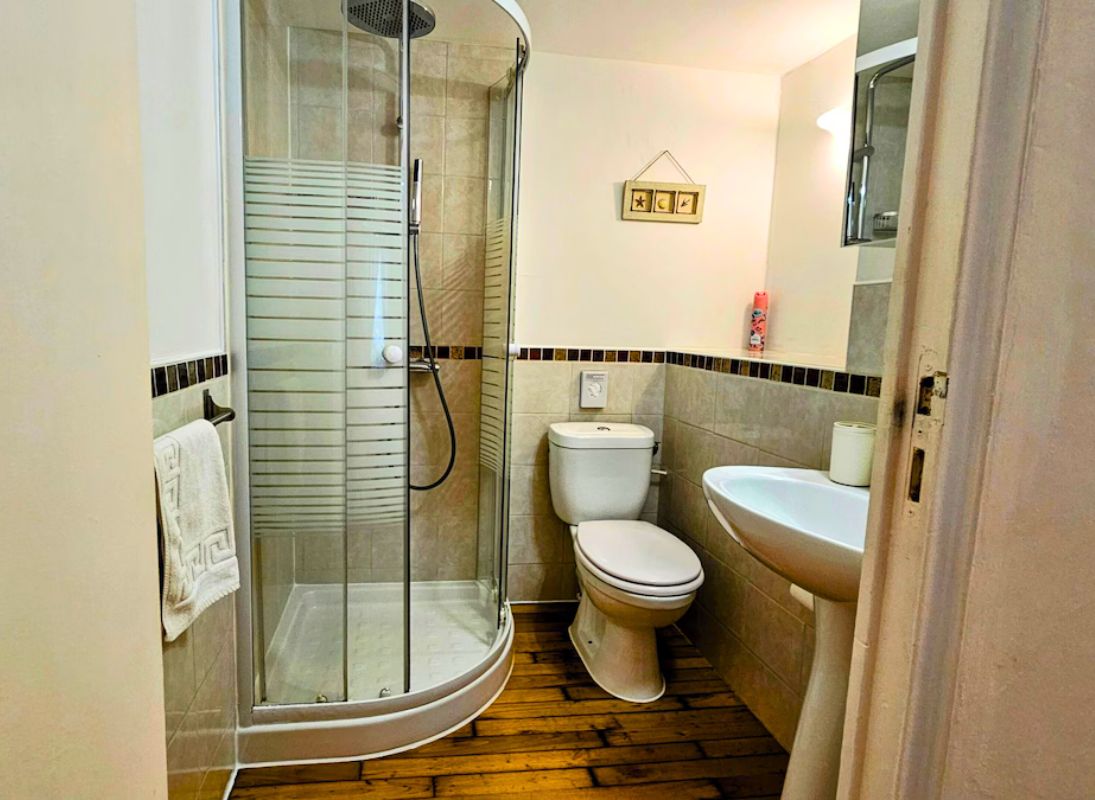 La Petite Colline, Pageas - photo 3