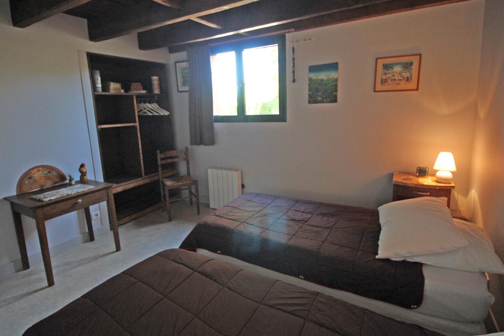 Montbrugnaud: "les trois chênes"