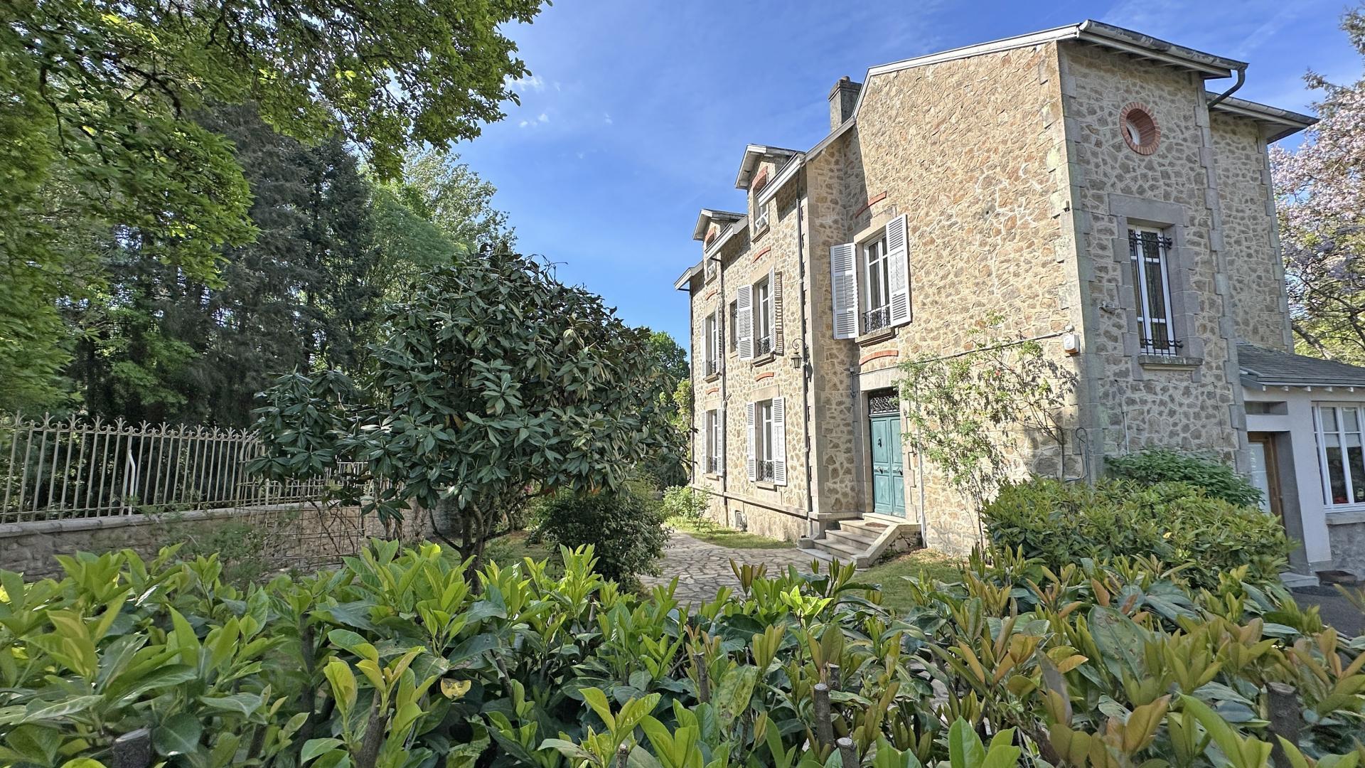 Les Hirondelles