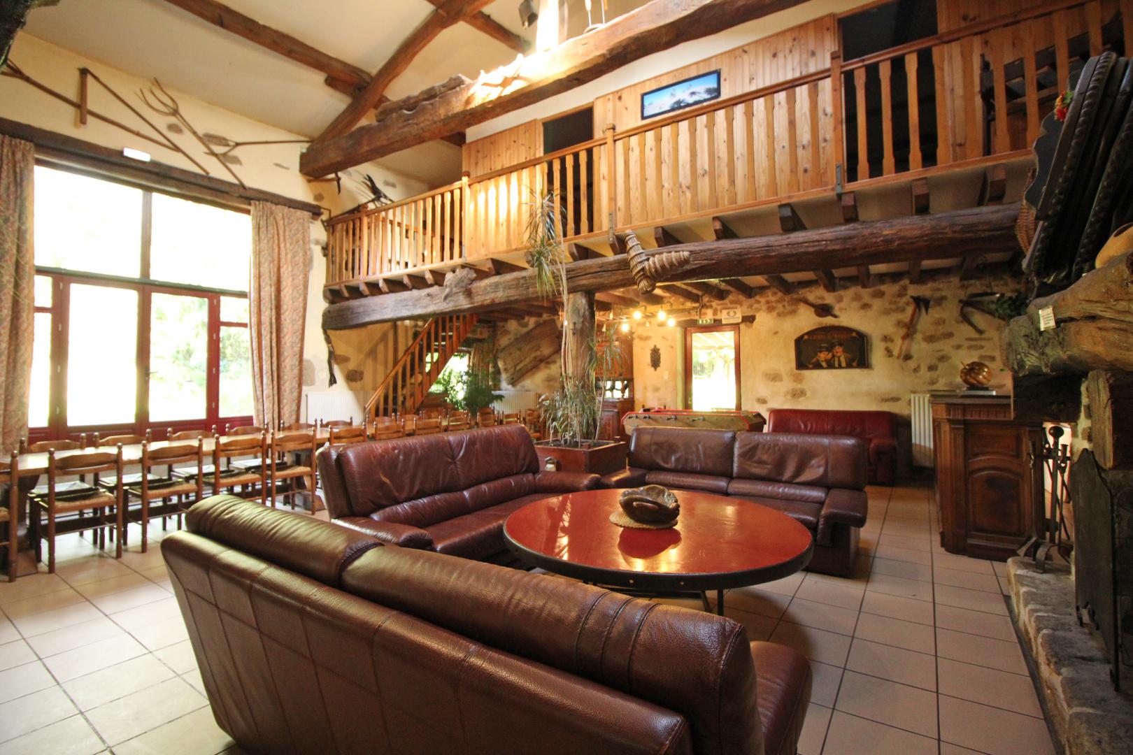 Gîte de groupe Vauguenige - photo 2