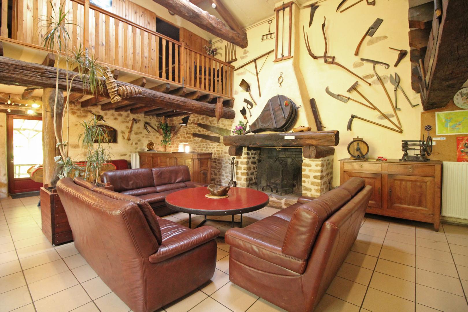 Gîte de groupe Vauguenige - photo 5