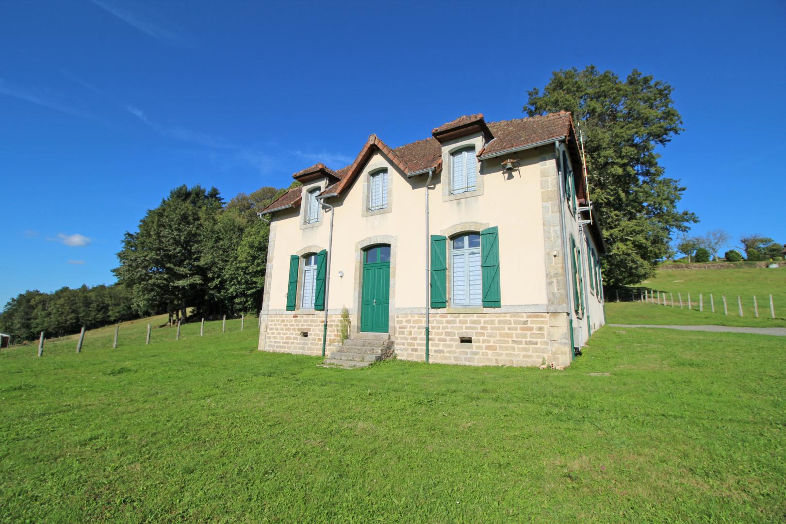 Samis, Saint-Julien-le-Petit - photo 128