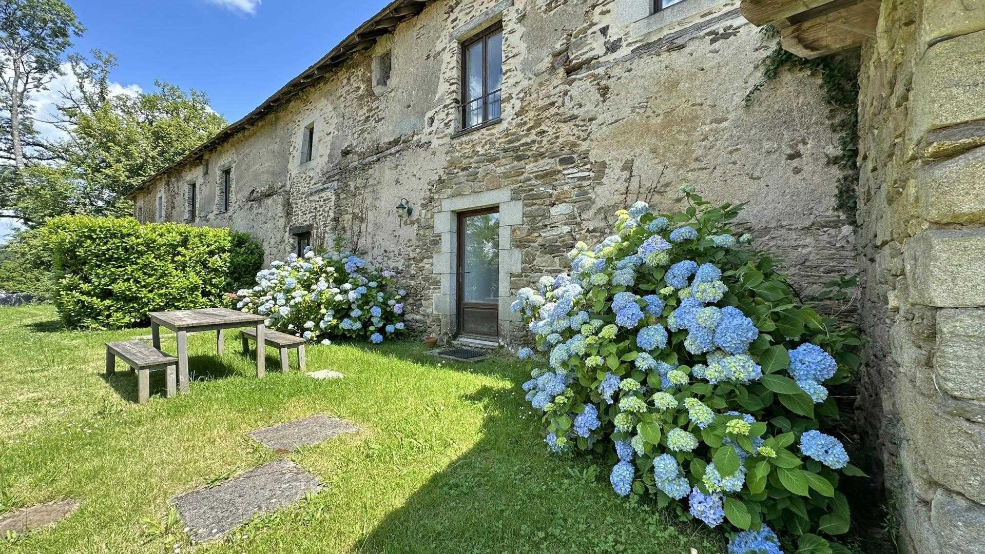Le Vieux Château, Vicq-sur-Breuilh - photo 512